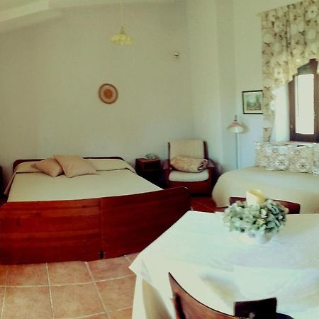 パドゥーラ Agriturismo Tre Santiヴィラ エクステリア 写真