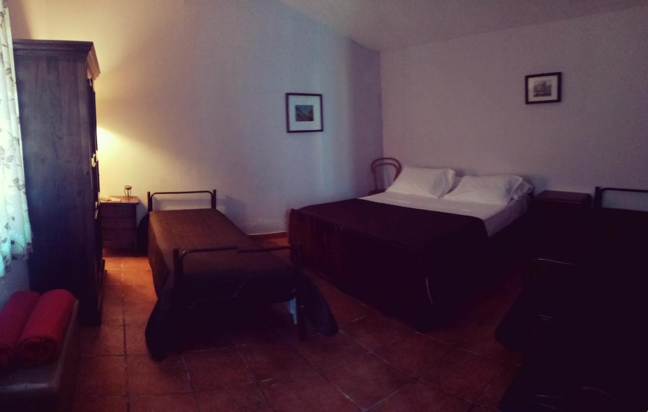 パドゥーラ Agriturismo Tre Santiヴィラ エクステリア 写真