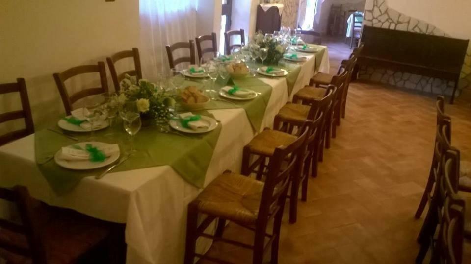 パドゥーラ Agriturismo Tre Santiヴィラ エクステリア 写真